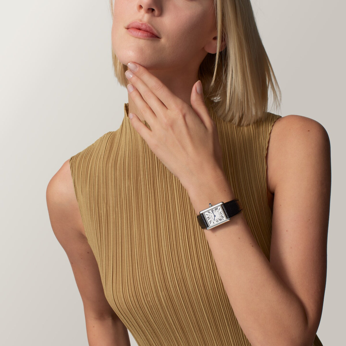 Reloj Cartier Tank Must SolarBeat Grande Acero Correa Negra WSTA0138