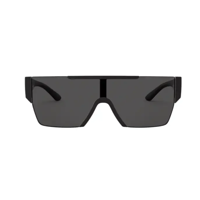 Gafas de sol negras ’The Row’ en diseño óptico