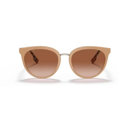 Gafas de sol Burberry 0BE en beige con lente m y persona usando lentes de sol