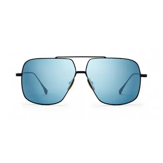 Persona con gafas de sol negras y lentes azules - Gafas de sol Dita FLIGHT.005 7805